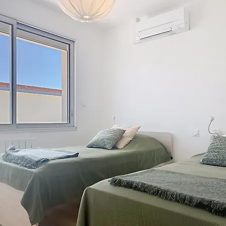 Palavas: Rénové F3 Climatisé Avec Parking, 1ère Ligne, Accès Plage, Idéal Pour 4 Pers. - Fr-1-715-36 Apartamento *